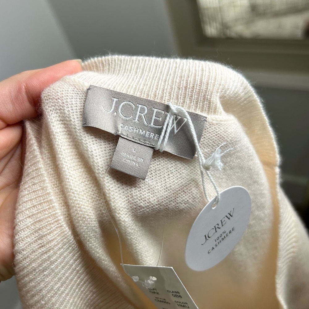 NWT J. Crew 100% Cashmere Relaxed Fit Sweater Vest in Heather Muslin Size Large - Picture 12 of 15